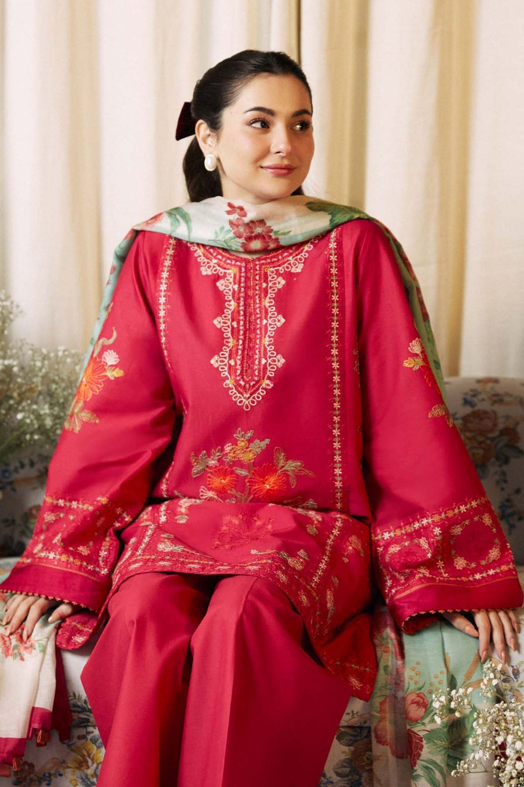 Dahlia Dhanak 3-Piece Unstitched Embroidered Suit