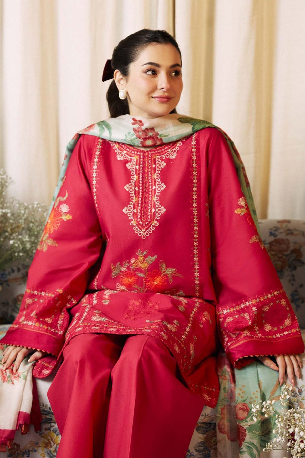 Dahlia Dhanak 3-Piece Unstitched Embroidered Suit