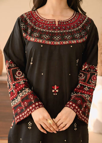 BATIK
WEAR BY THE GORGEOUS ACTRESS KAINAT ASLAM