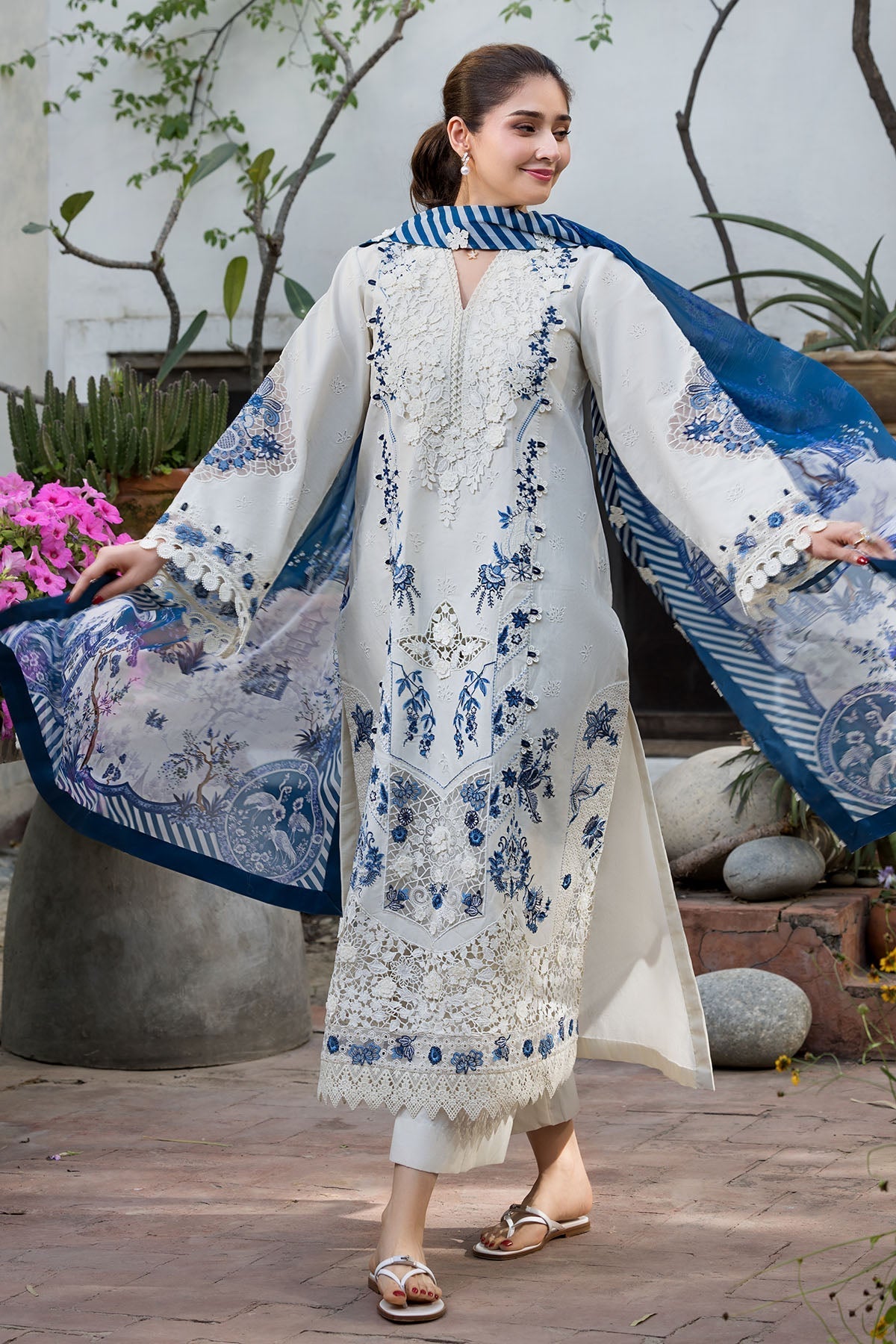 Embroidered Dhanak Winter 3Piece Dress