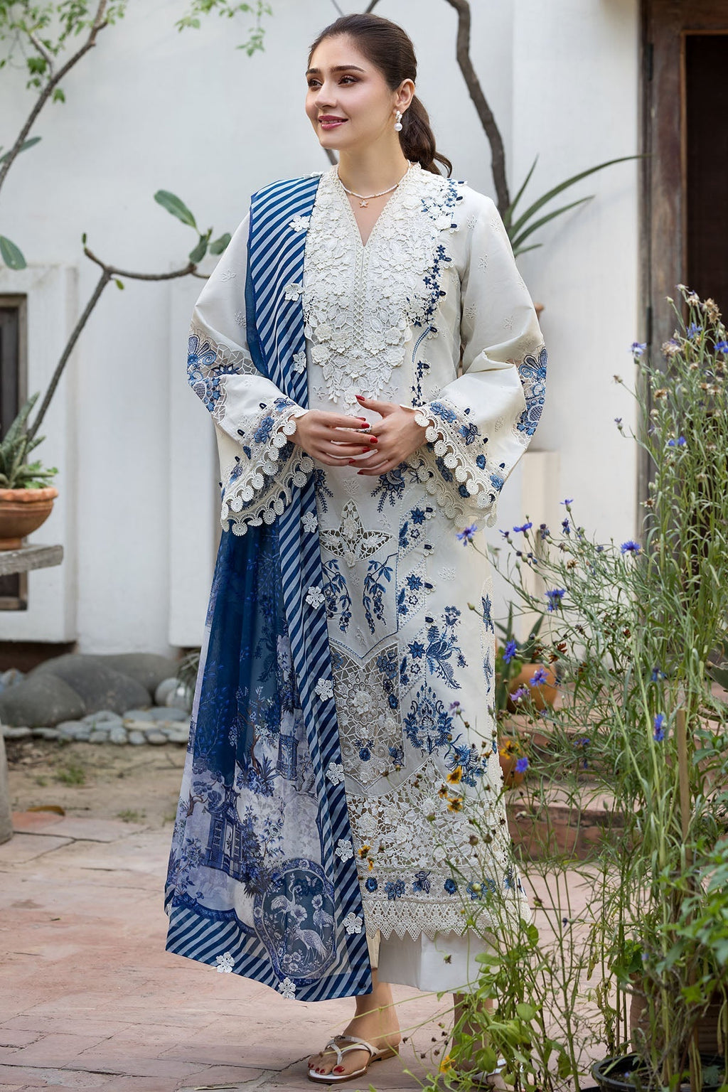 Embroidered Dhanak Winter 3Piece Dress
